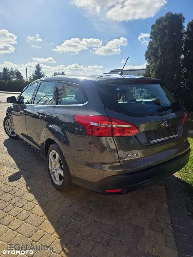 FORD Focus 1.0 EcoBoost Titanium