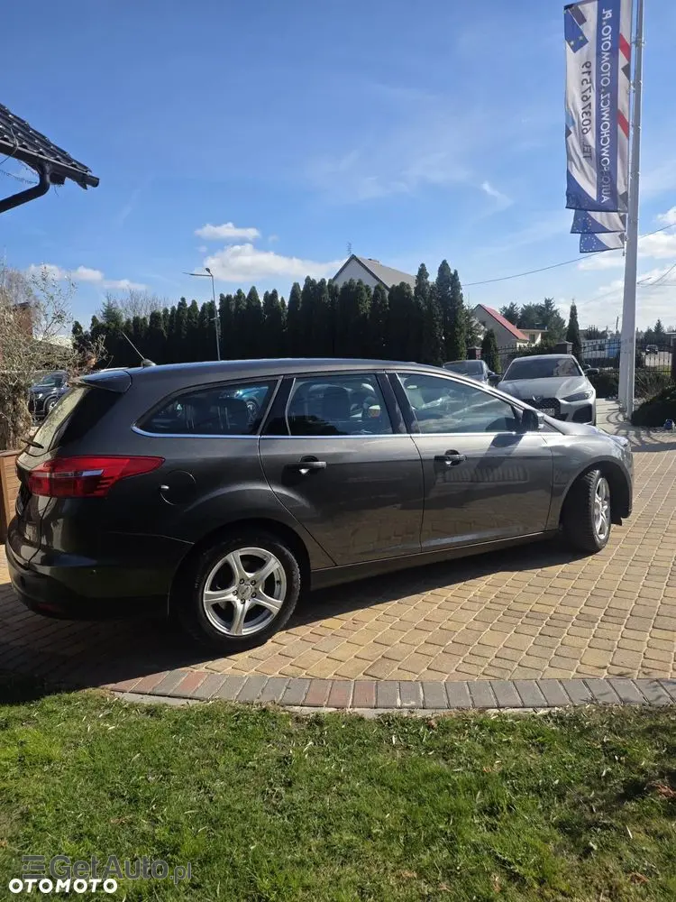 FORD Focus 1.0 EcoBoost Titanium