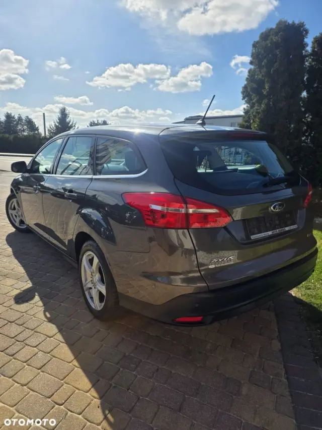 FORD Focus 1.0 EcoBoost Titanium
