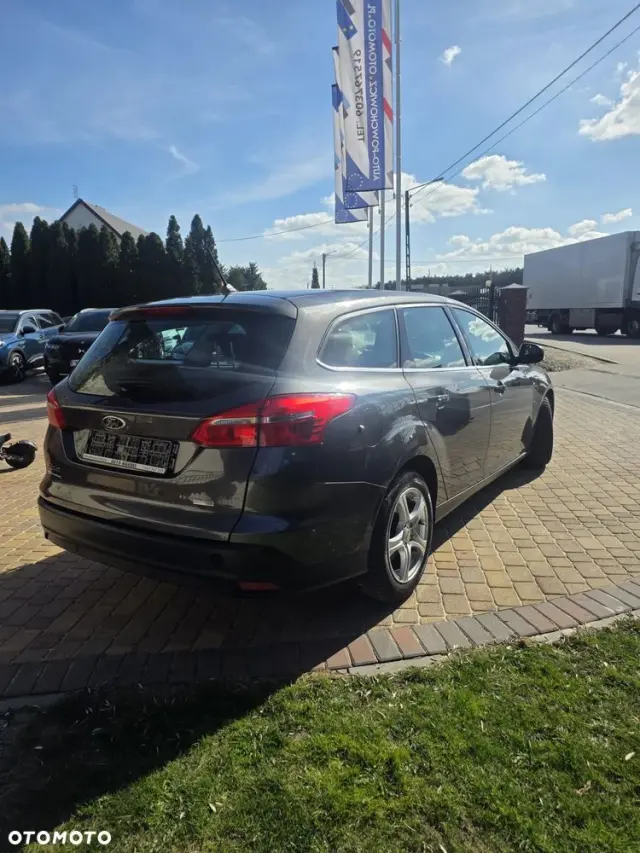 FORD Focus 1.0 EcoBoost Titanium