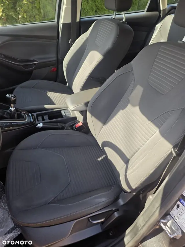 FORD Focus 1.0 EcoBoost Titanium