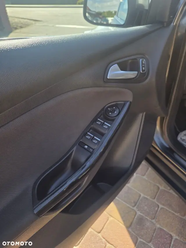 FORD Focus 1.0 EcoBoost Titanium
