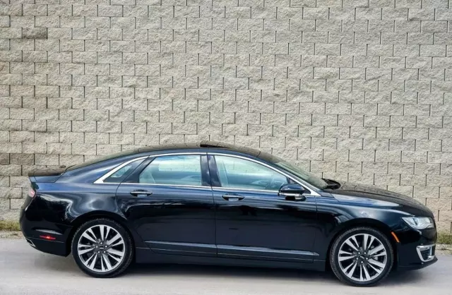 LINCOLN MKZ 
