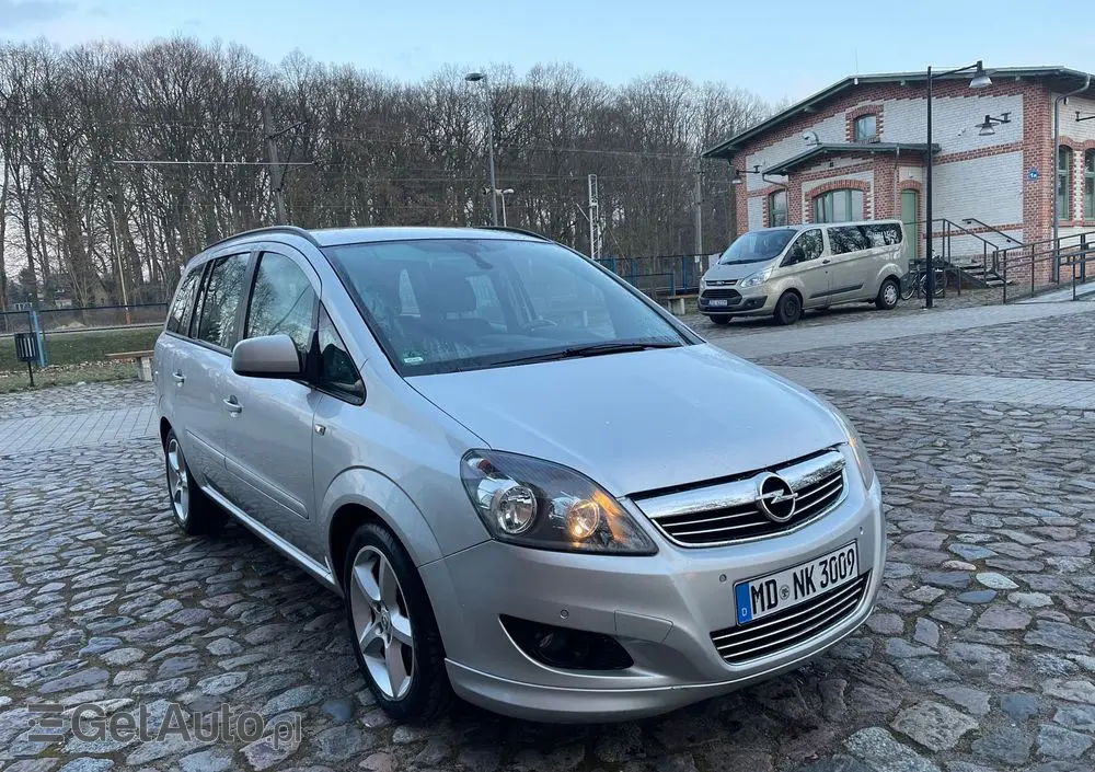 OPEL Zafira 1.8 Active