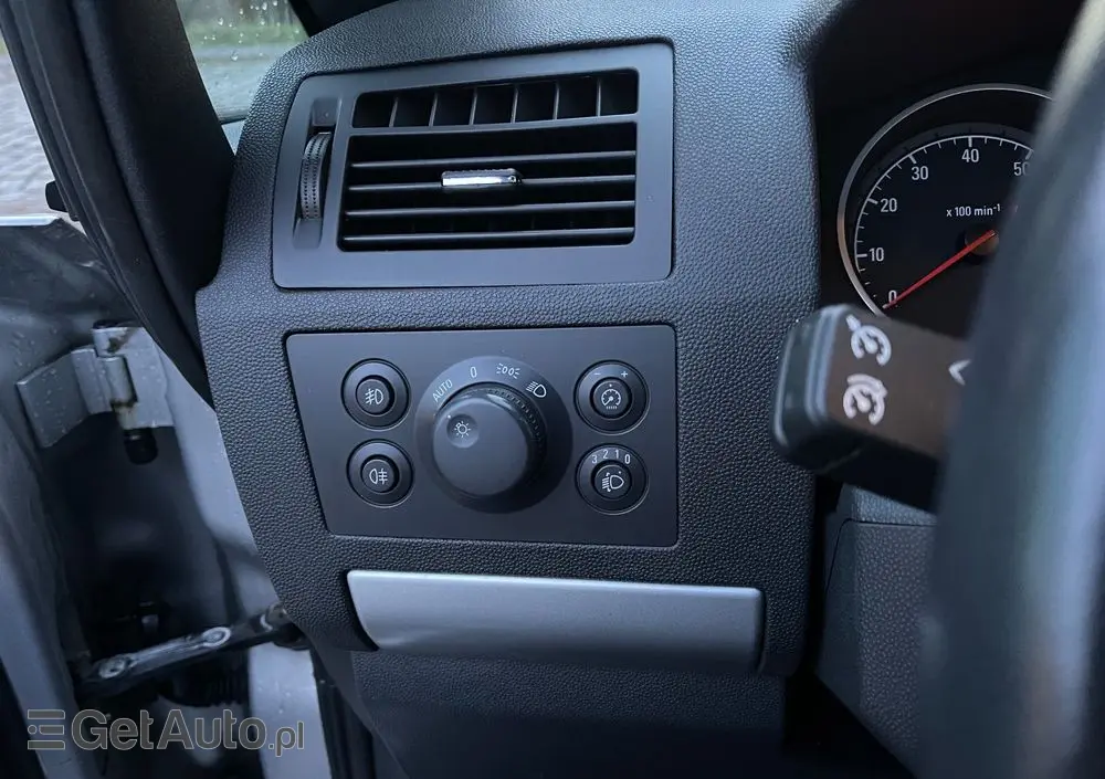 OPEL Zafira 1.8 Active