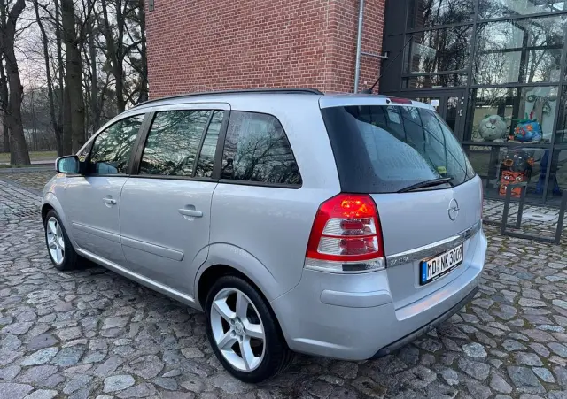 OPEL Zafira 1.8 Active