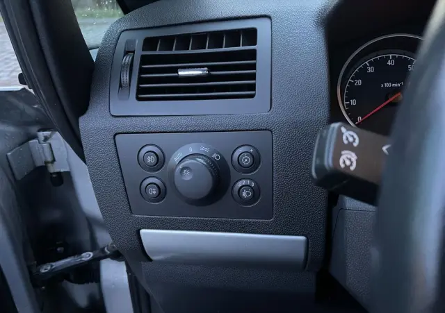 OPEL Zafira 1.8 Active