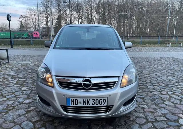 OPEL Zafira 1.8 Active