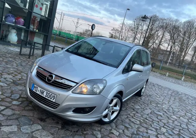 OPEL Zafira 1.8 Active