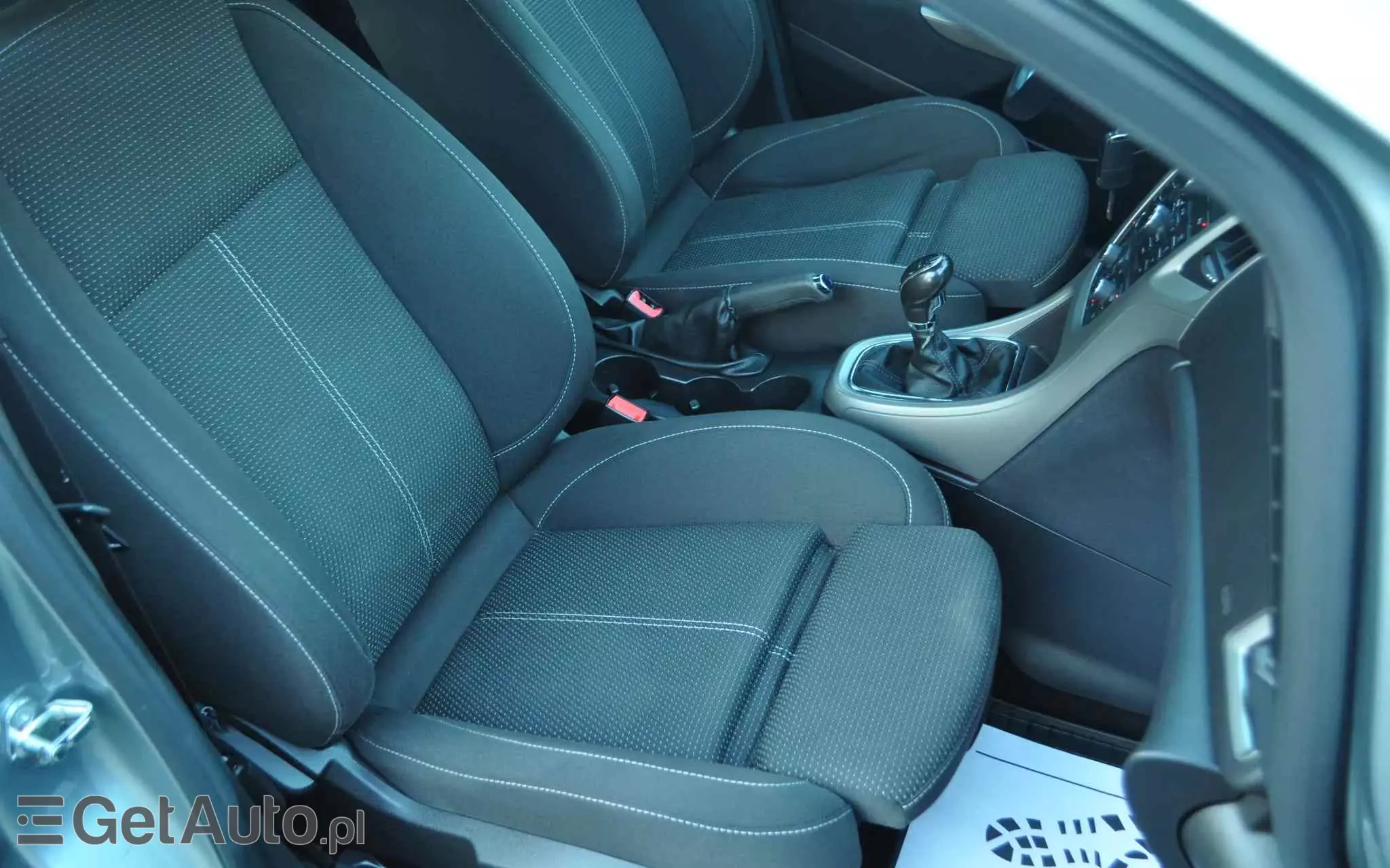 OPEL Astra IV 1.4 T Cosmo