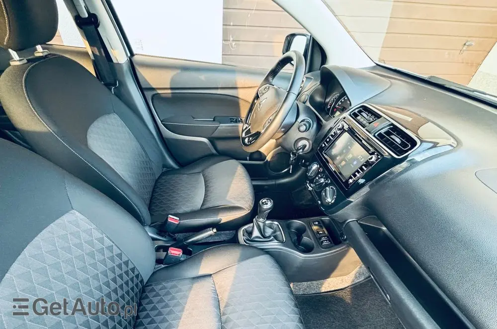 MITSUBISHI Space Star 