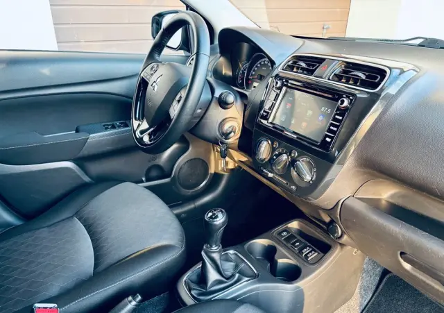 MITSUBISHI Space Star 