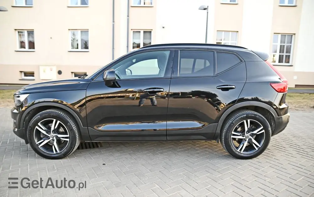 VOLVO XC 40 B4 B AWD Geartronic RDesign