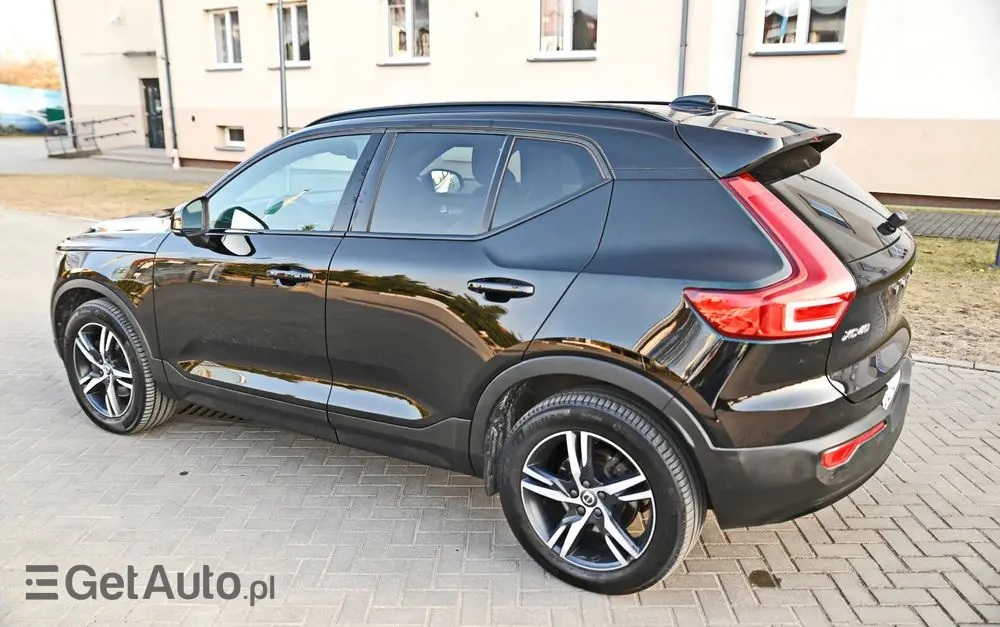 VOLVO XC 40 B4 B AWD Geartronic RDesign