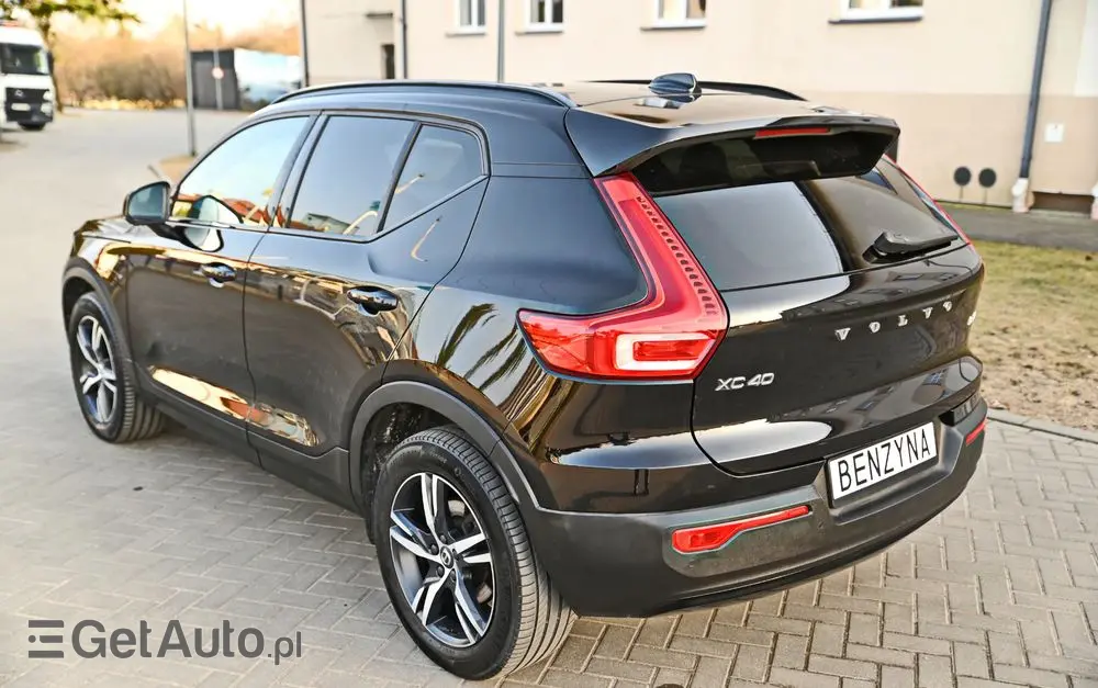 VOLVO XC 40 B4 B AWD Geartronic RDesign