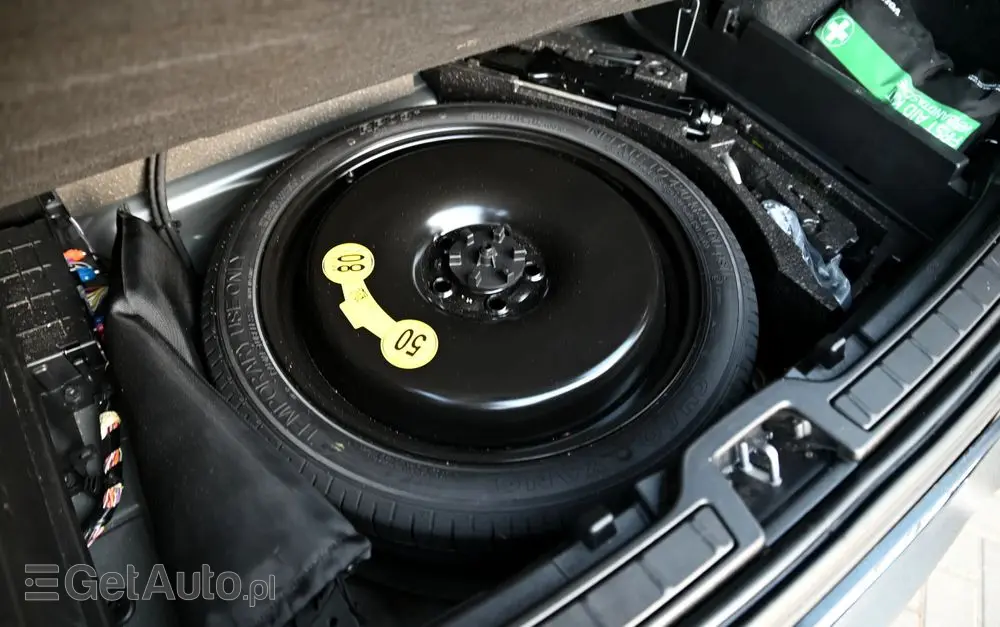 VOLVO XC 40 B4 B AWD Geartronic RDesign