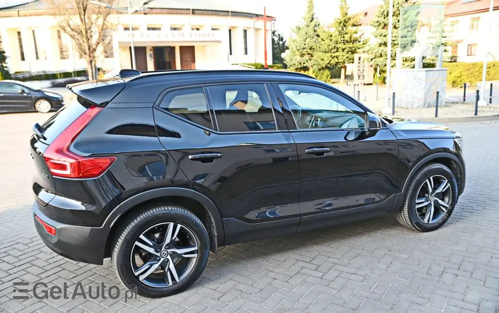 VOLVO XC 40 B4 B AWD Geartronic RDesign