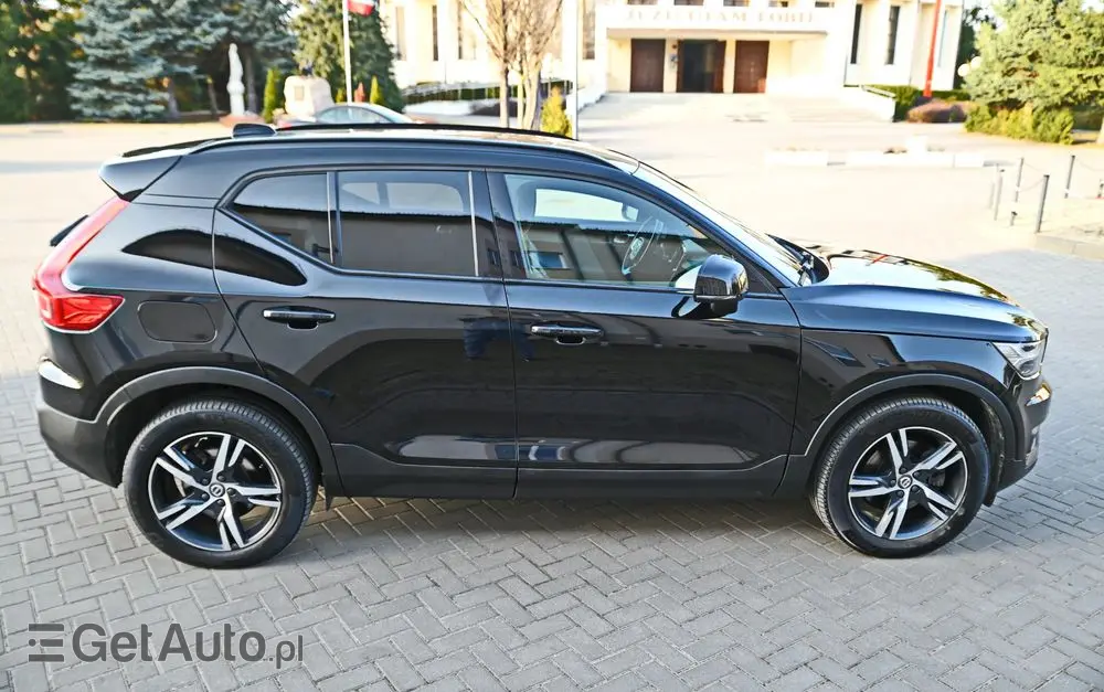 VOLVO XC 40 B4 B AWD Geartronic RDesign
