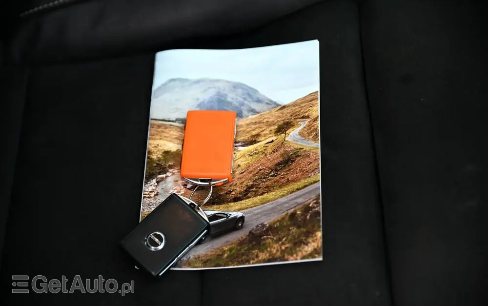 VOLVO XC 40 B4 B AWD Geartronic RDesign