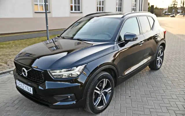 VOLVO XC 40 B4 B AWD Geartronic RDesign