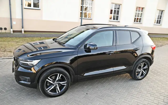 VOLVO XC 40 B4 B AWD Geartronic RDesign