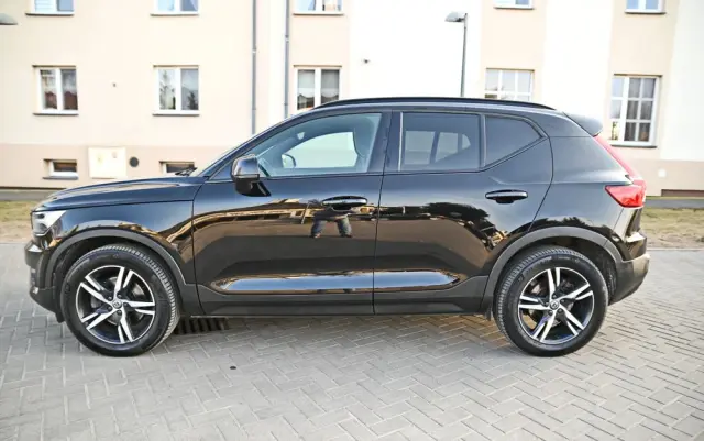 VOLVO XC 40 B4 B AWD Geartronic RDesign