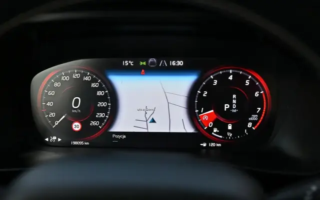 VOLVO XC 40 B4 B AWD Geartronic RDesign