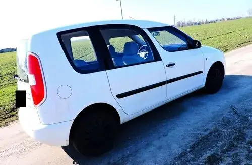 SKODA Roomster 