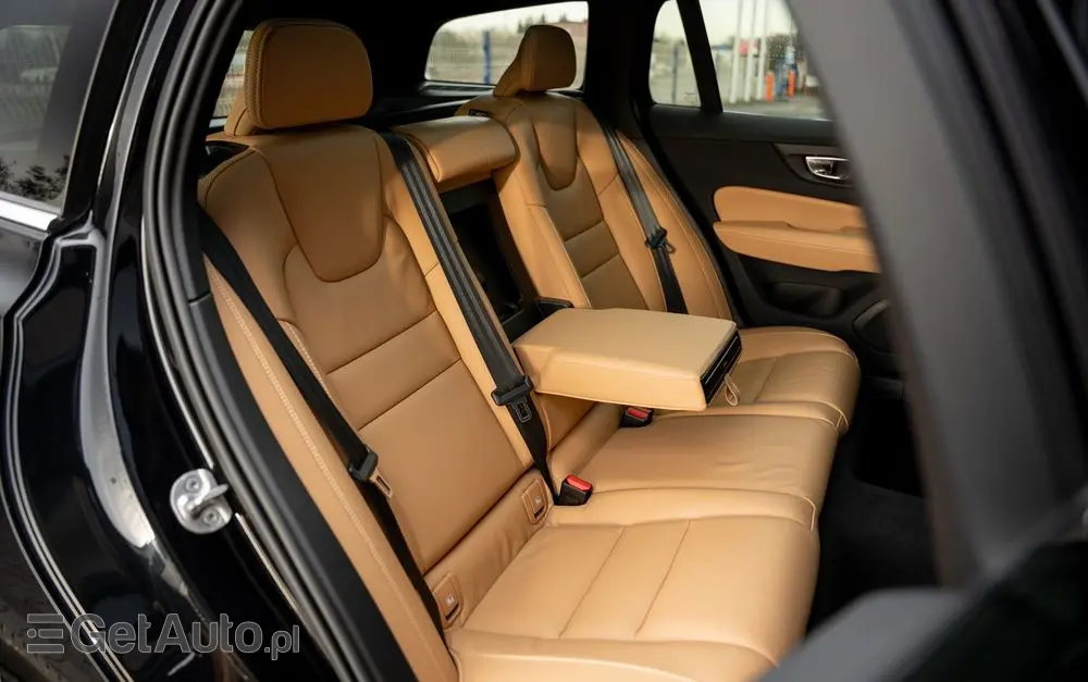VOLVO V60 B4 B Geartronic Inscription