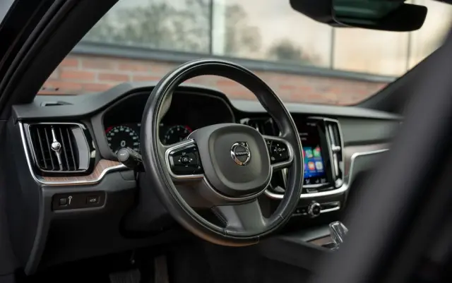 VOLVO V60 B4 B Geartronic Inscription