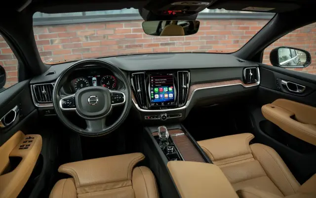 VOLVO V60 B4 B Geartronic Inscription