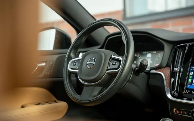 VOLVO V60 B4 B Geartronic Inscription