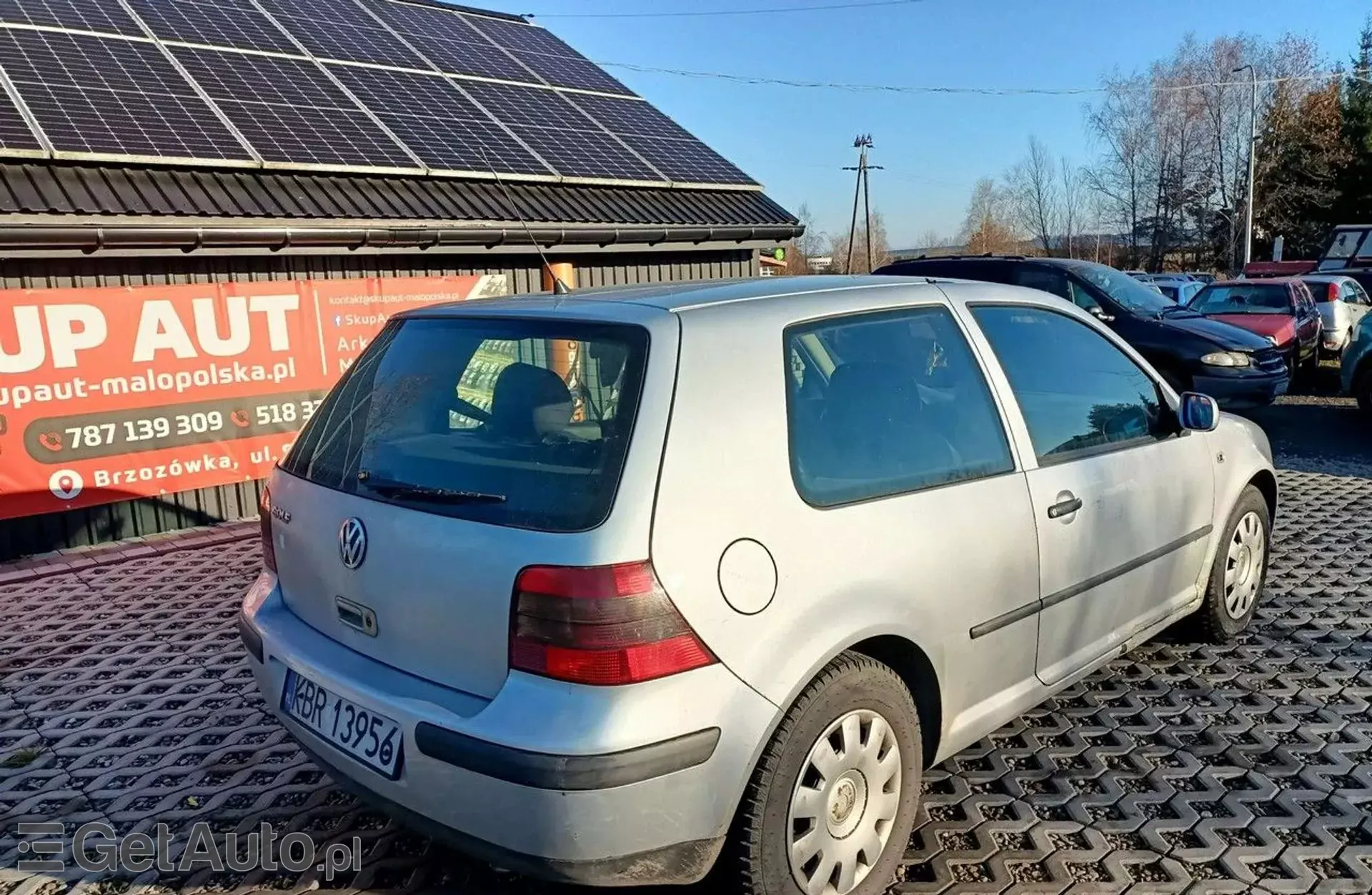 VOLKSWAGEN Golf 
