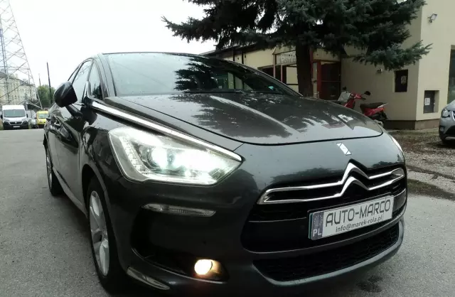 CITROEN DS5 