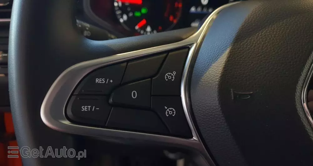 RENAULT Clio 1.0 TCe Equilibre