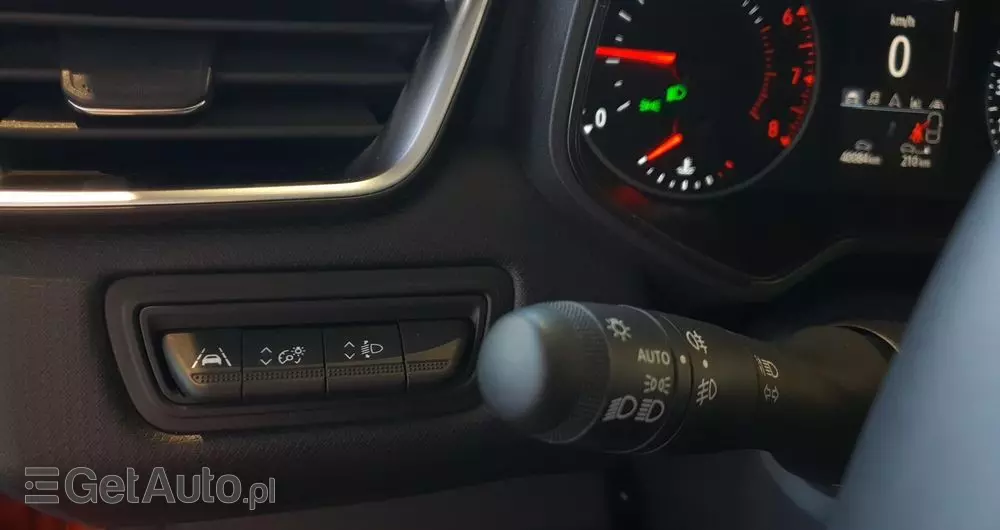 RENAULT Clio 1.0 TCe Equilibre