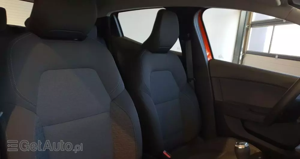 RENAULT Clio 1.0 TCe Equilibre