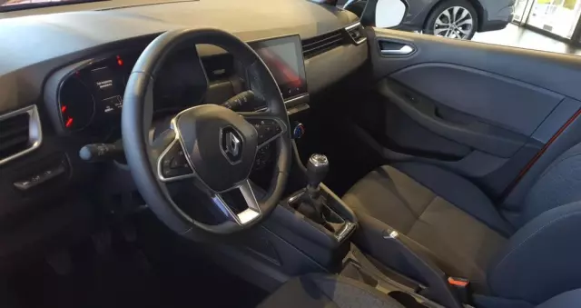 RENAULT Clio 1.0 TCe Equilibre