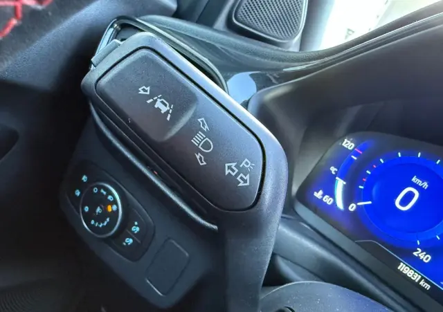 FORD Puma 1.0 EcoBoost Hybrid ST-LINE X