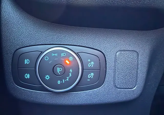 FORD Puma 1.0 EcoBoost Hybrid ST-LINE X