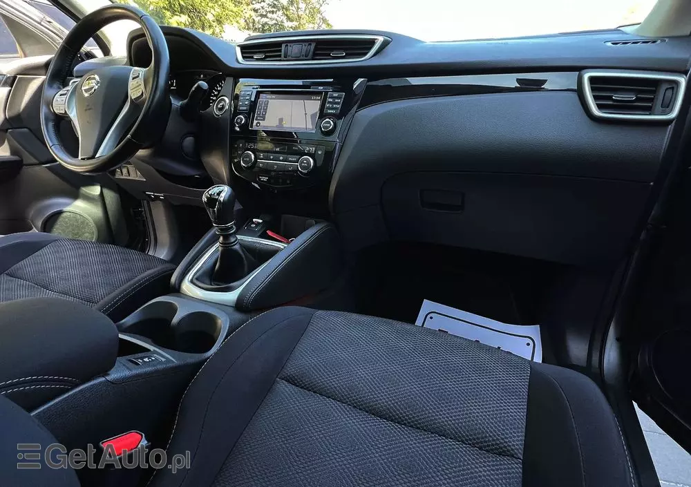 NISSAN Qashqai 1.6 DCi N-Connecta
