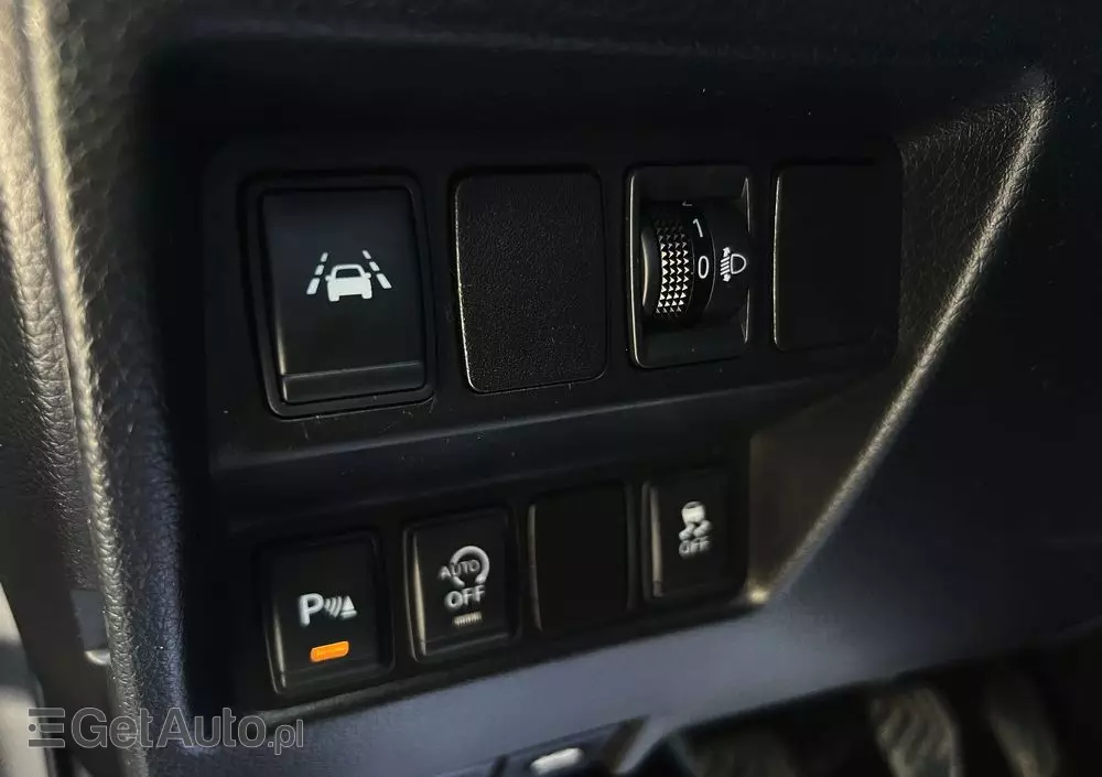 NISSAN Qashqai 1.6 DCi N-Connecta