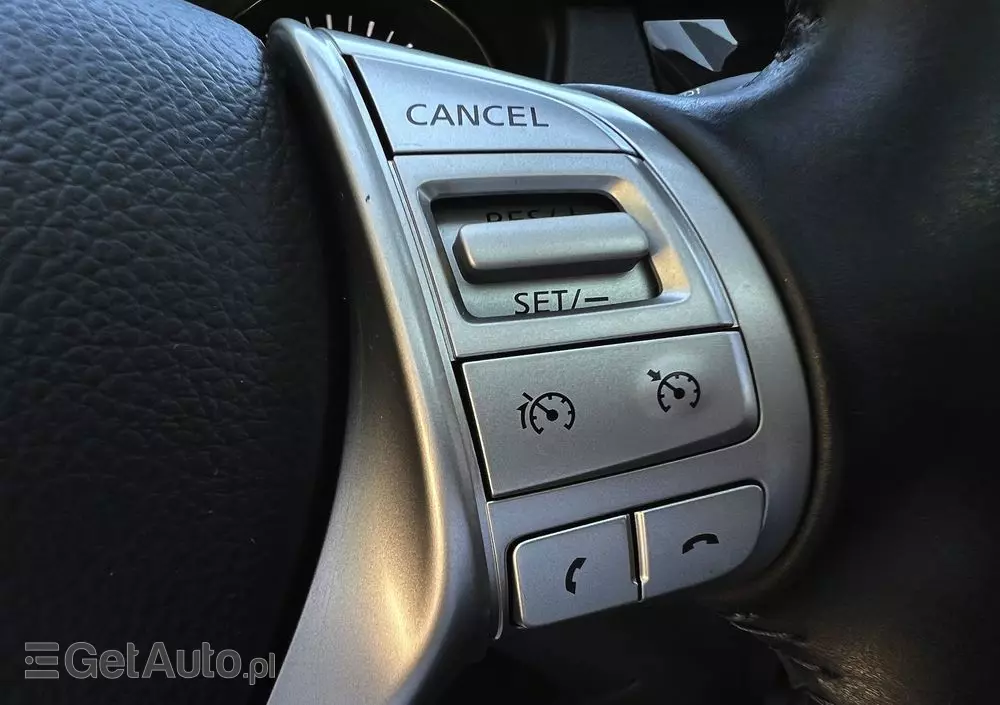 NISSAN Qashqai 1.6 DCi N-Connecta