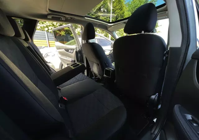 NISSAN Qashqai 1.6 DCi N-Connecta