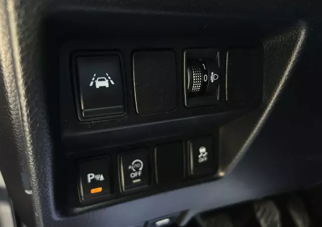 NISSAN Qashqai 1.6 DCi N-Connecta