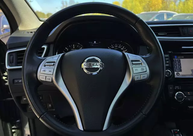 NISSAN Qashqai 1.6 DCi N-Connecta