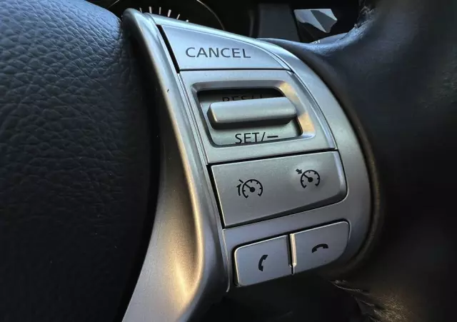 NISSAN Qashqai 1.6 DCi N-Connecta