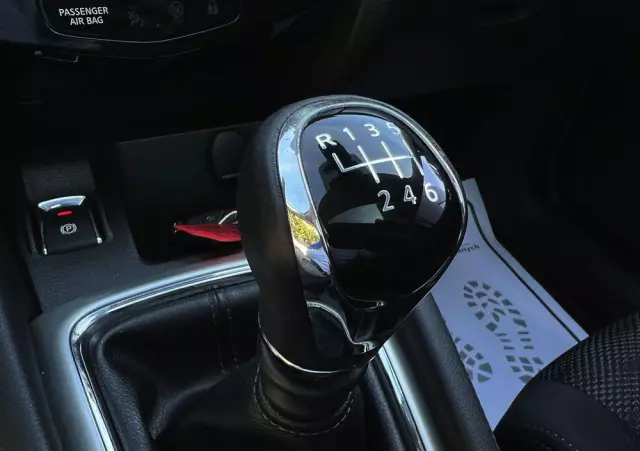 NISSAN Qashqai 1.6 DCi N-Connecta