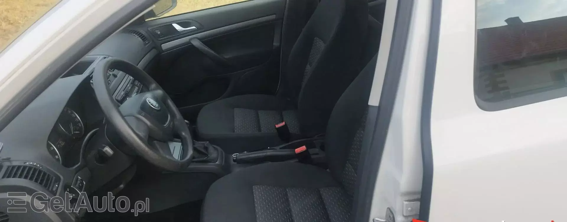 SKODA Octavia 1.6 MPI (102 KM)