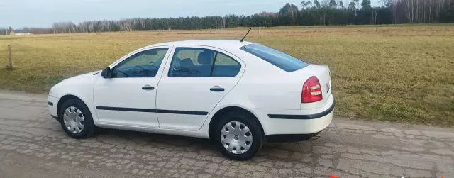 SKODA Octavia 1.6 MPI (102 KM)